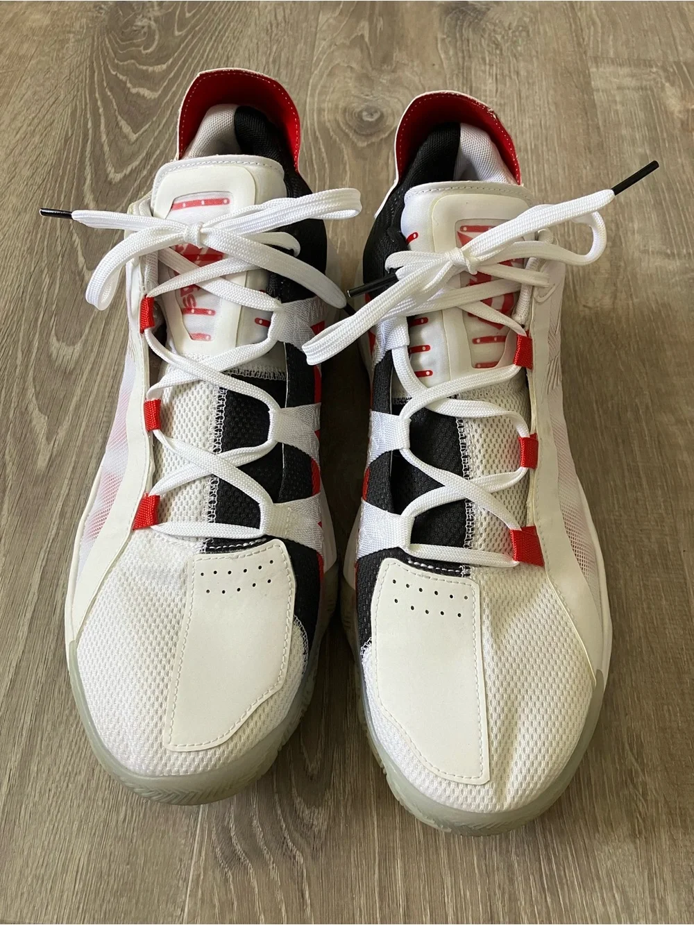 Adidas Dame 6